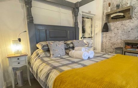 The Roost Retreat, Self-Catering Accommodation in North Yorkshire The Roost Retreat, Self-Catering Accommodation in North Yorkshire