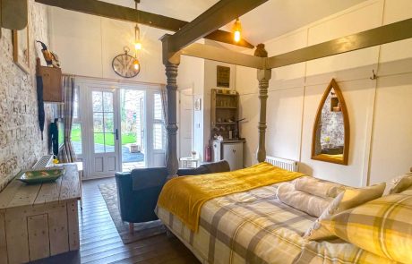 The Roost Retreat, Self-Catering Accommodation in North Yorkshire The Roost Retreat, Self-Catering Accommodation in North Yorkshire