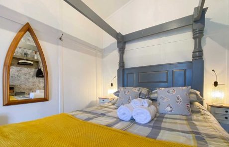 The Roost Retreat, Self-Catering Accommodation in North Yorkshire The Roost Retreat, Self-Catering Accommodation in North Yorkshire