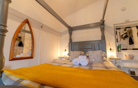 The Roost Retreat, Self-Catering Accommodation in North Yorkshire The Roost Retreat, Self-Catering Accommodation in North Yorkshire